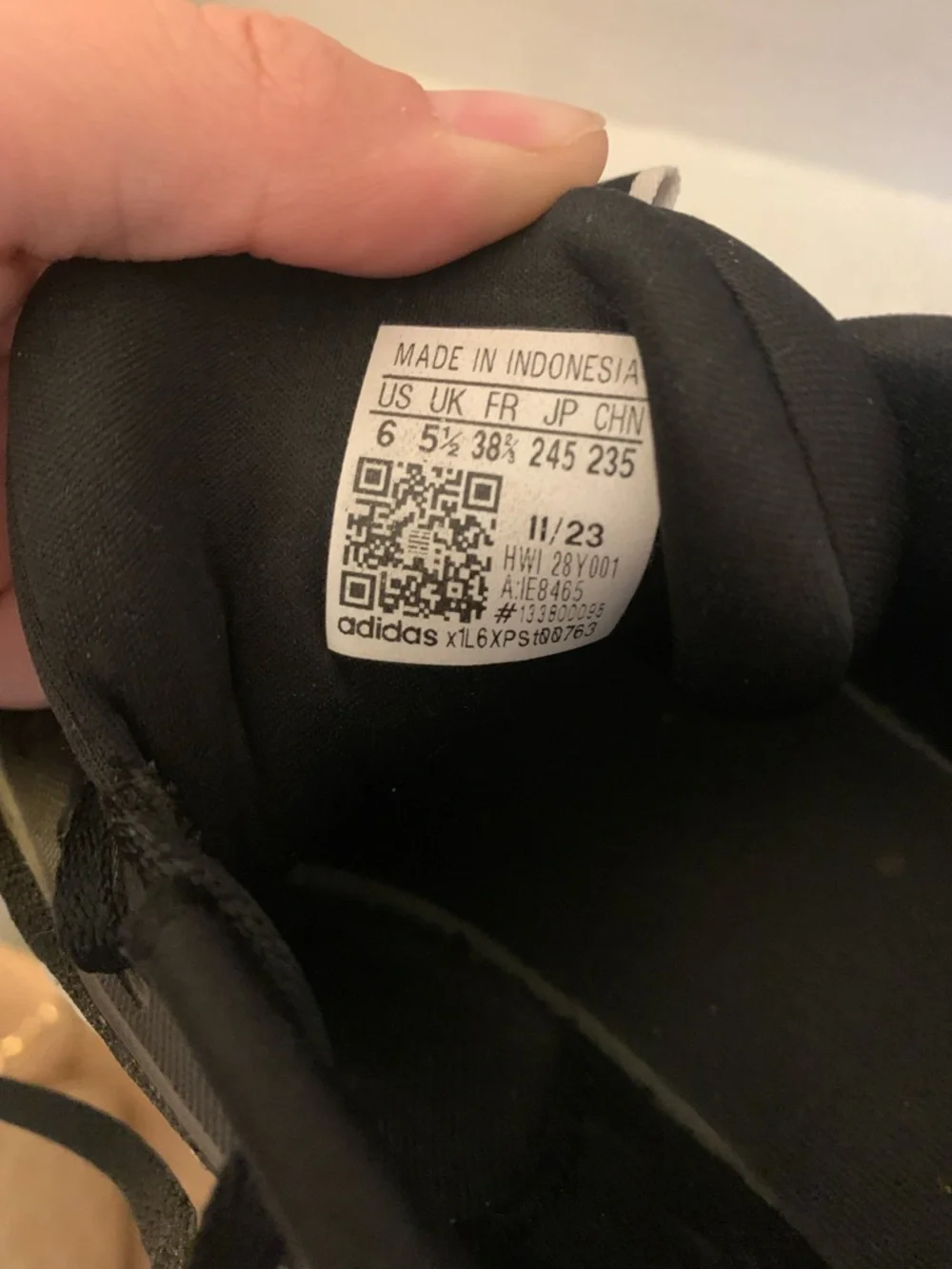 Adidas Gym Shoes - Picture 4 of 4